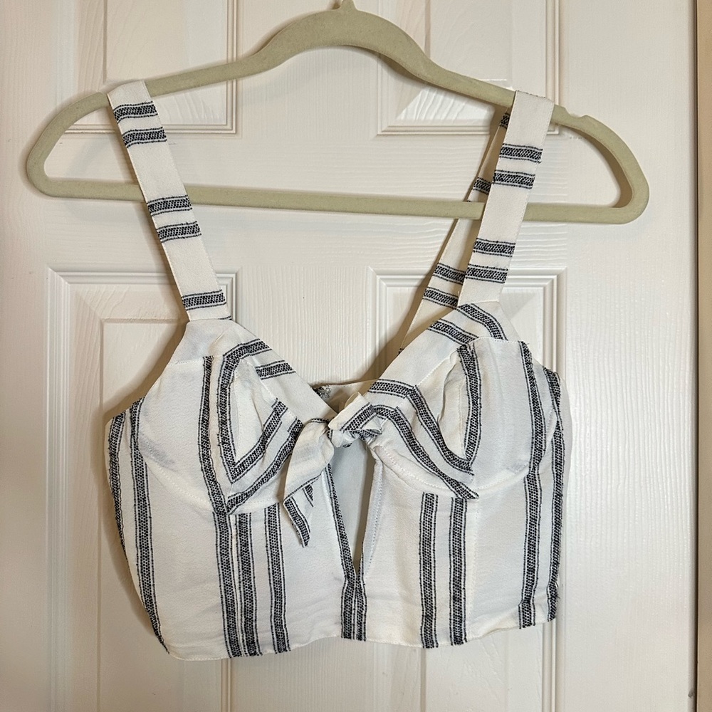 ASTR underwire crop tank!